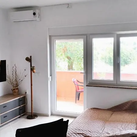 Apartment With A Parking Space Valbandon, Fazana - 7305 Valbandon